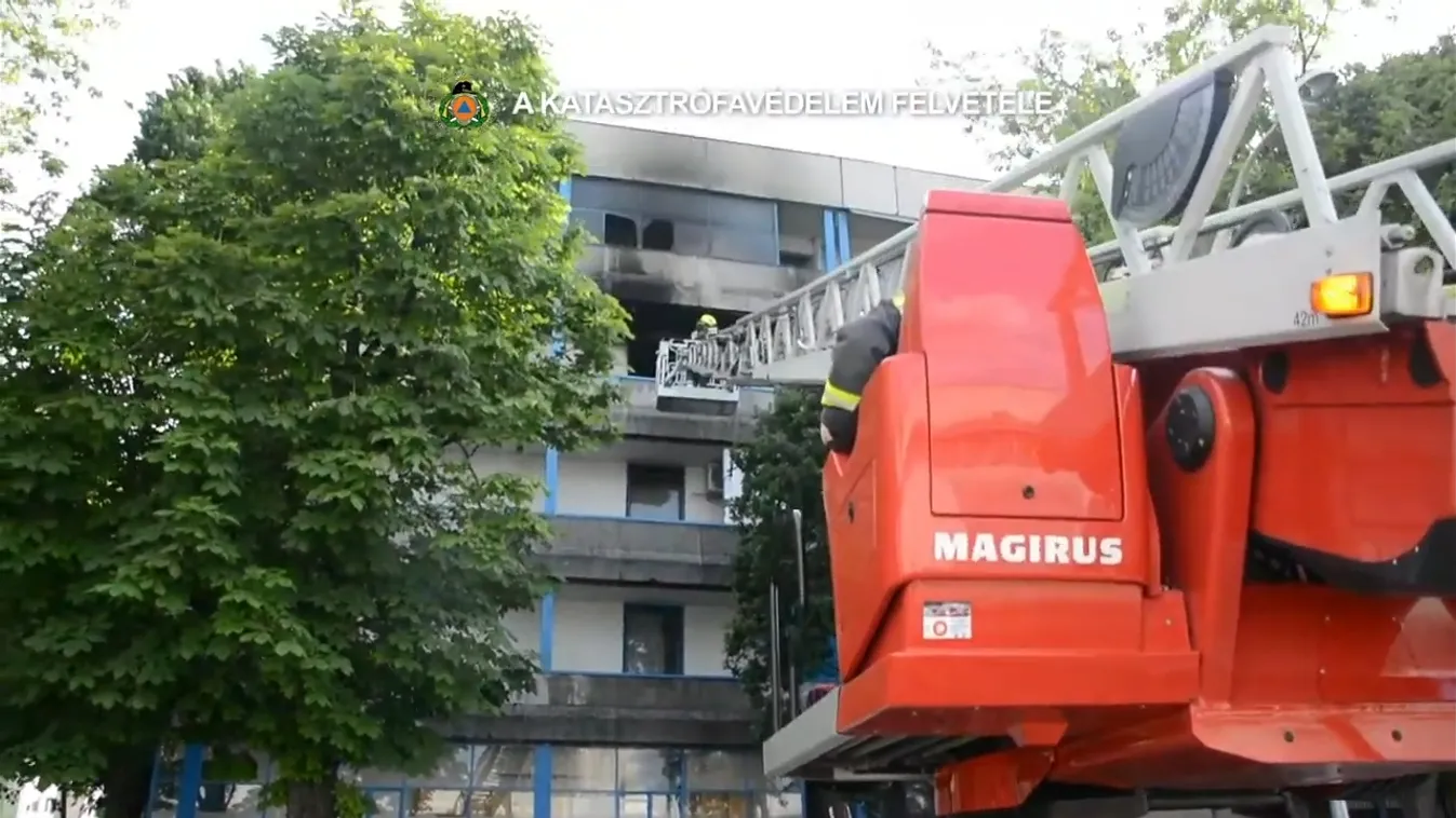 Jótevők keresik a tűz áldozatát