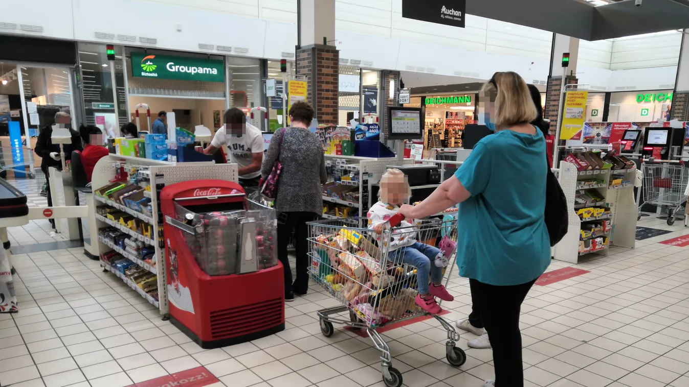 Visszaállt a régi rend a boltokban – egy dolgot kivéve