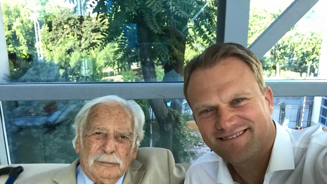 Minden fotóról, növényről volt egy története Bálint gazdának