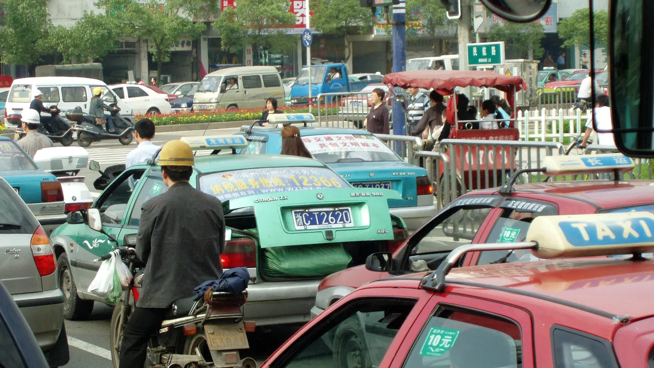 Már két kínai városban is magyar fejlesztésű okos parkolási rendszert használnak