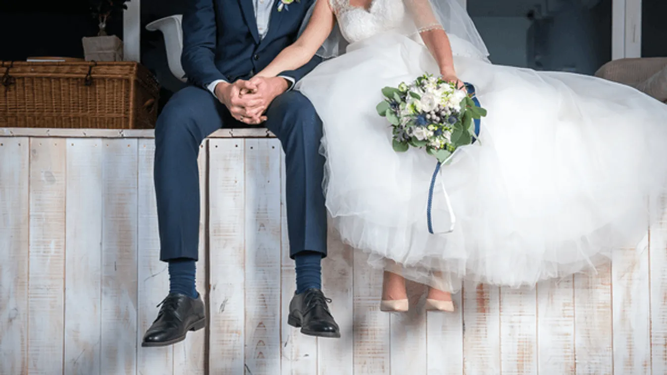 Ilyen nincs: nem tudták a fiatal házasok, hogy a gyermekáldáshoz szex is kell