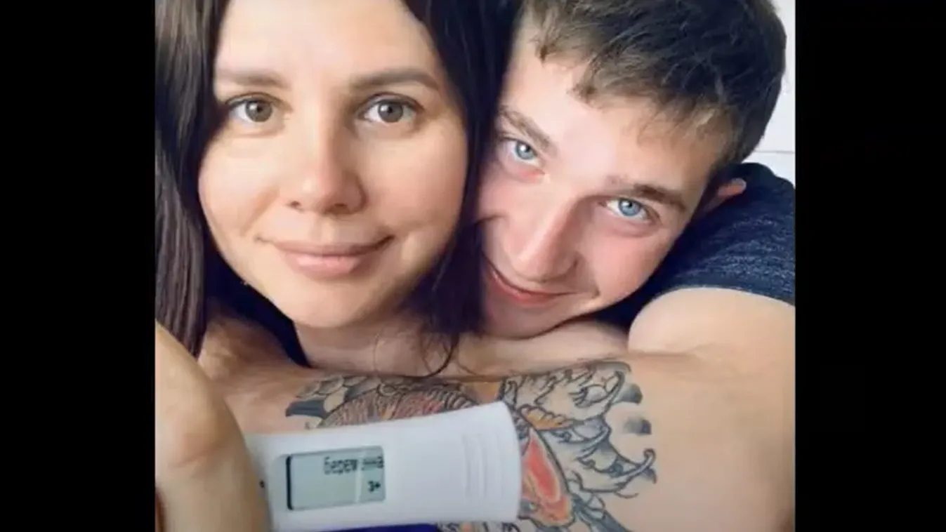 Saját mostohafiától vár gyereket az influenszer