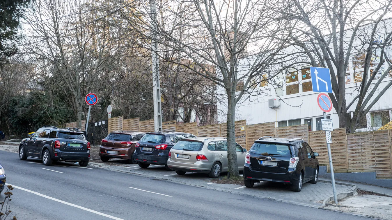 Ferencvárosban fizetni kellett az ingyenes parkolásért