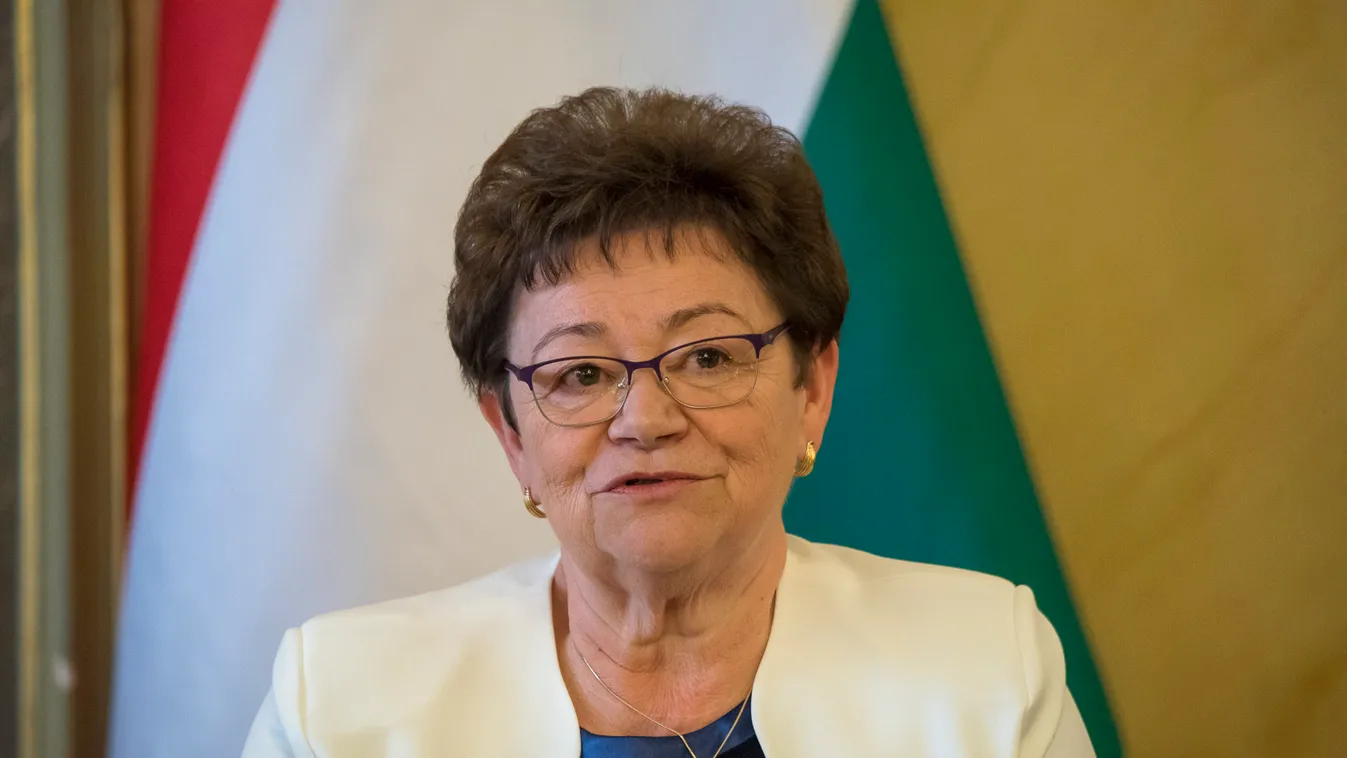 Müller Cecília: ezt kell tenniük a külföldről hazaérkező magyaroknak