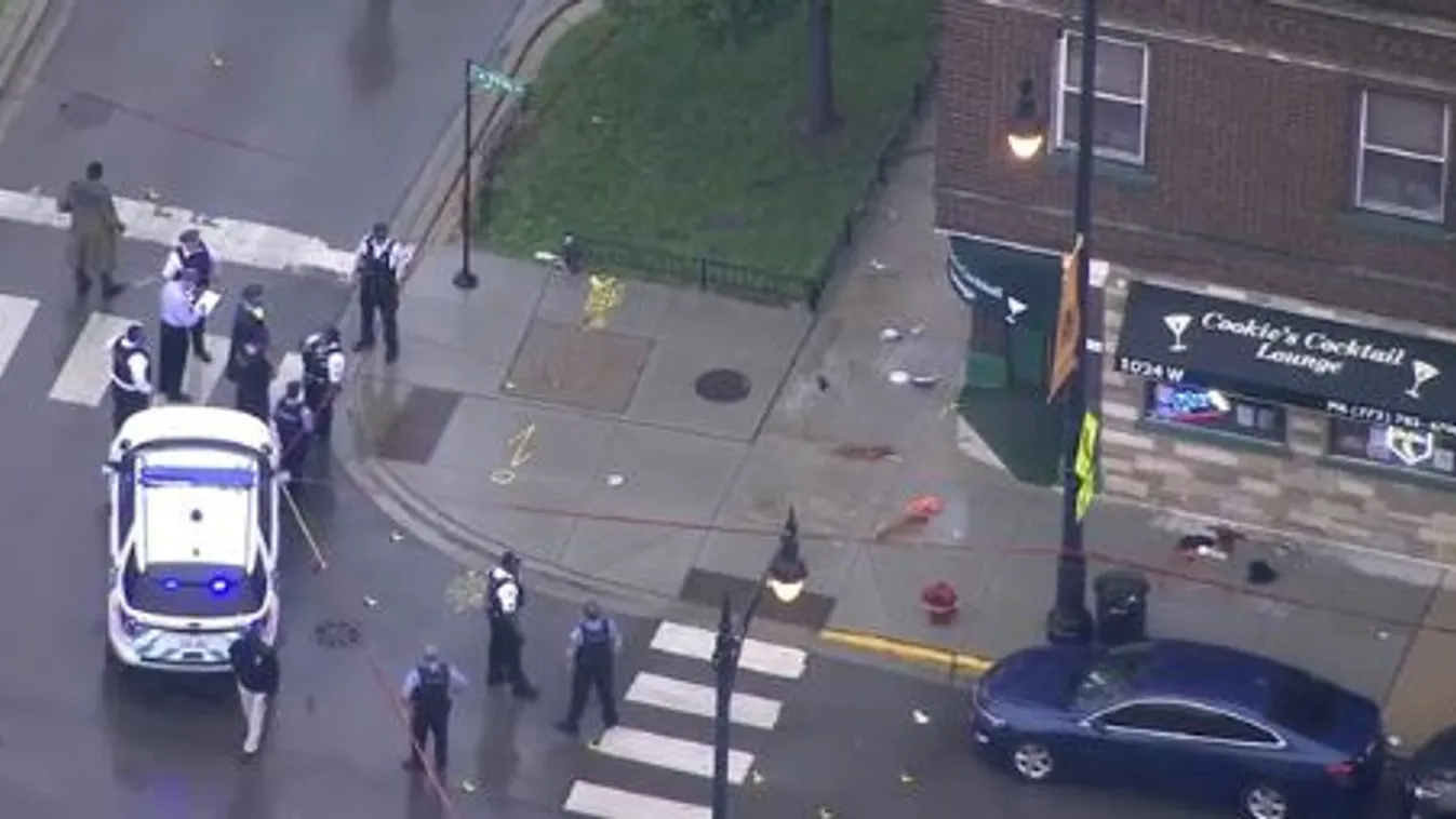 Vér borította a járdát, testek hevertek mindenütt: gyászolókra nyitottak tüzet, rengeteg az áldozat