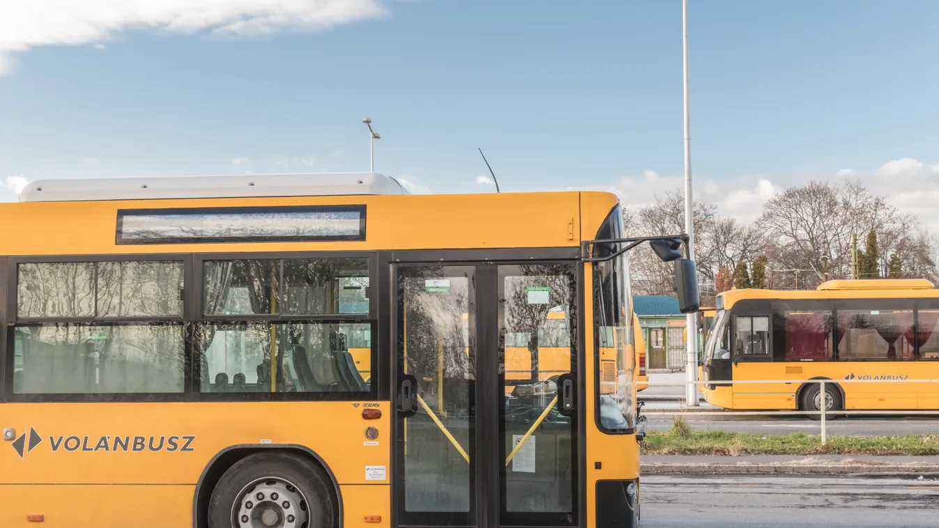 Hős rendőr mentette meg a rosszul lett buszsofőrt és utasait