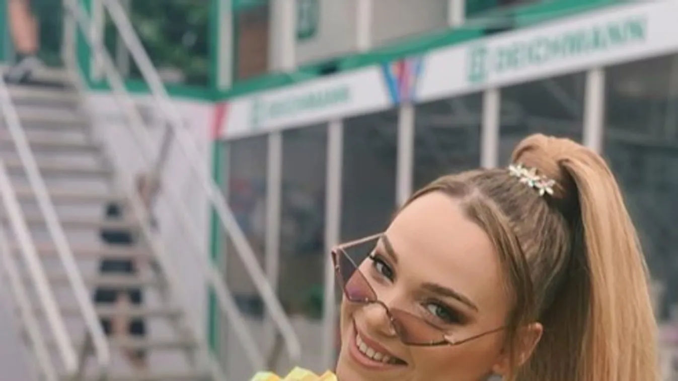 Szűk ruhába passzírozta óriási mellét a magyar sztáranyuka lánya - Fotó