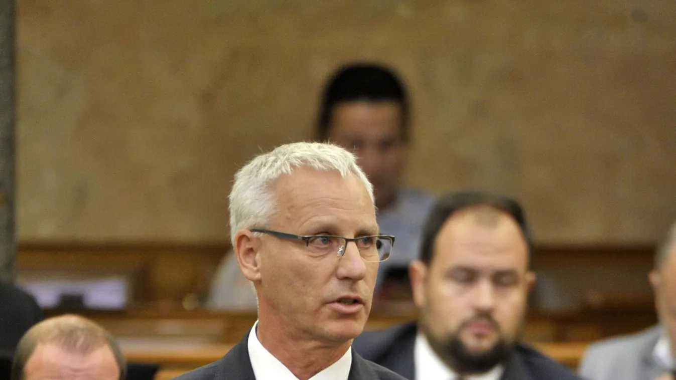 Újabb antiszemita botrányt okozott a Jobbik a Parlamentben