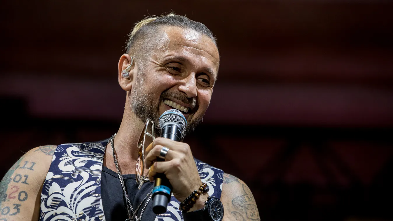 Ez ám a szerelem: Egyszerűen odavan Majkáért a kis cuki