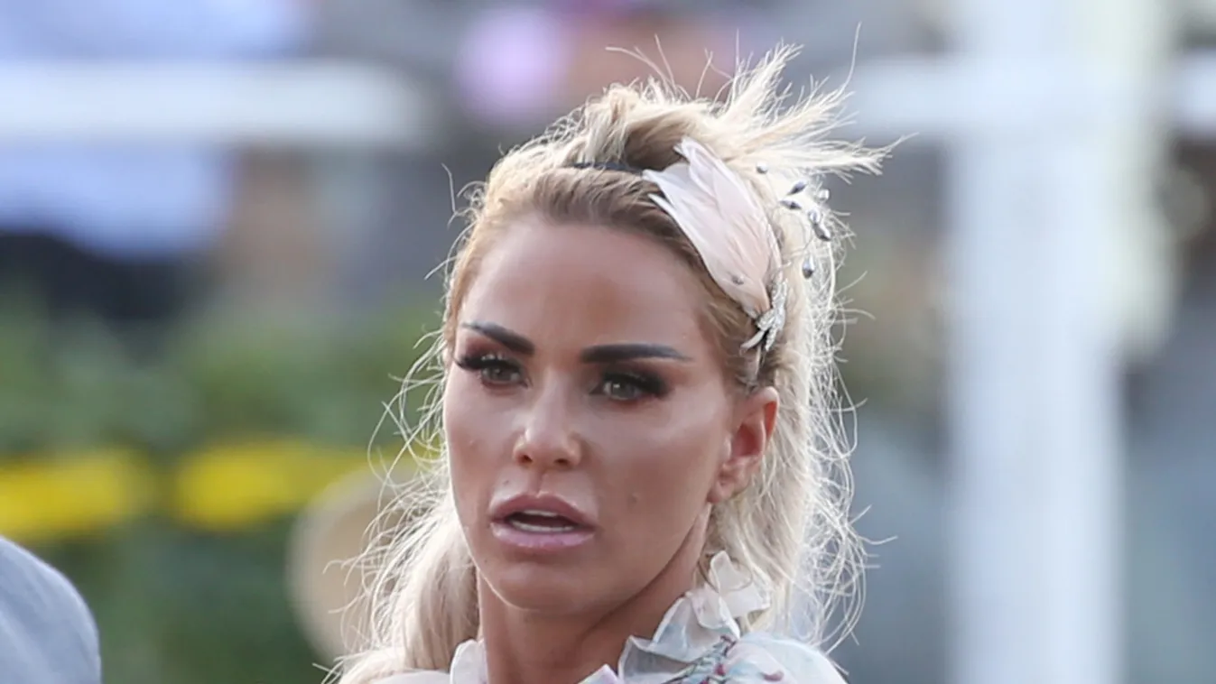 Aljas bosszú áldozata lett az ötgyermekes sztáranyuka: betörtek hozzá, majd...