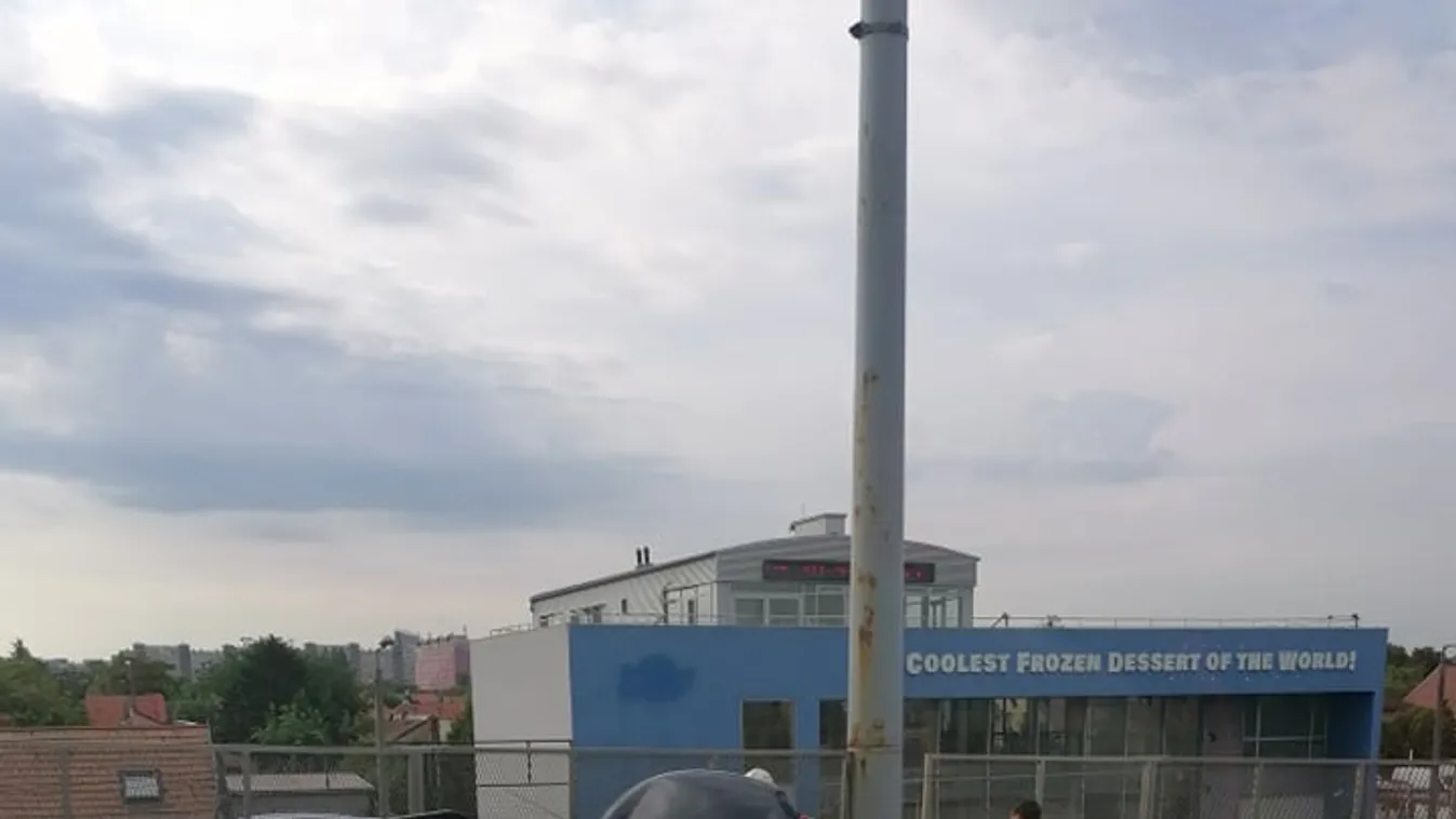 Most kaptuk a hírt: tömegkarambol az M3-ason, áll a forgalom