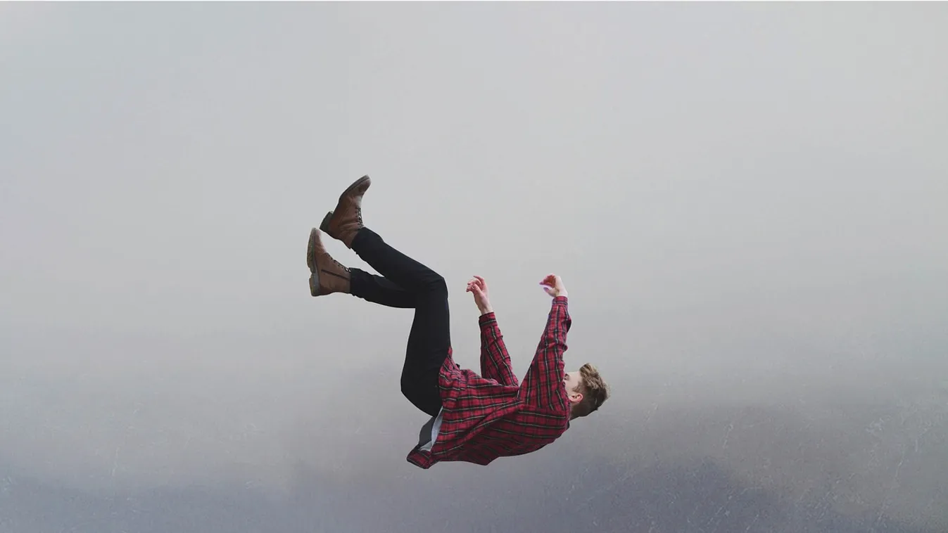 Sokkoló: leesett egy ember a Karancs-kilátóról Salgótarjánban