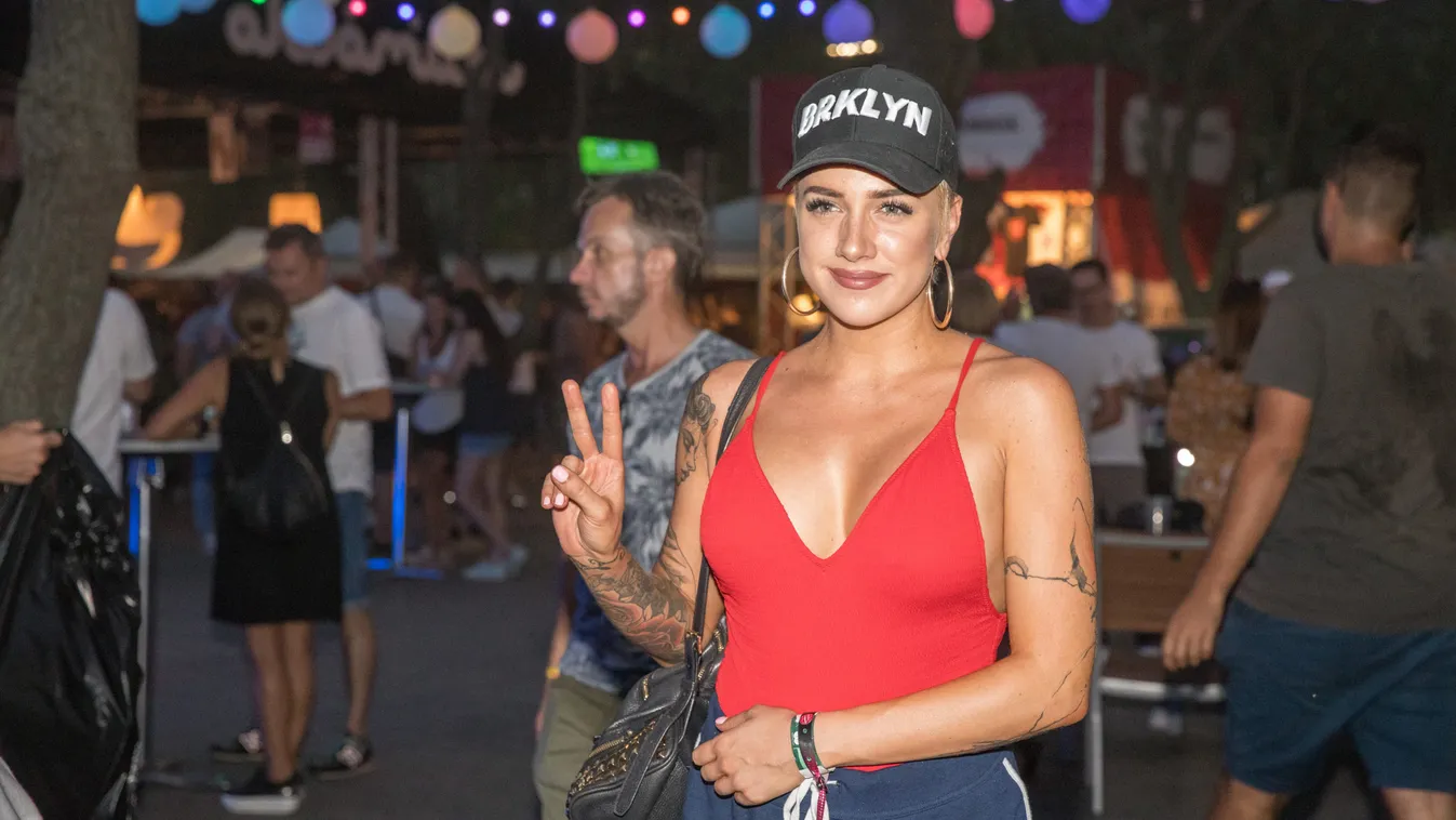 Nem várt hírrel jelentkezett Tóth Gabi