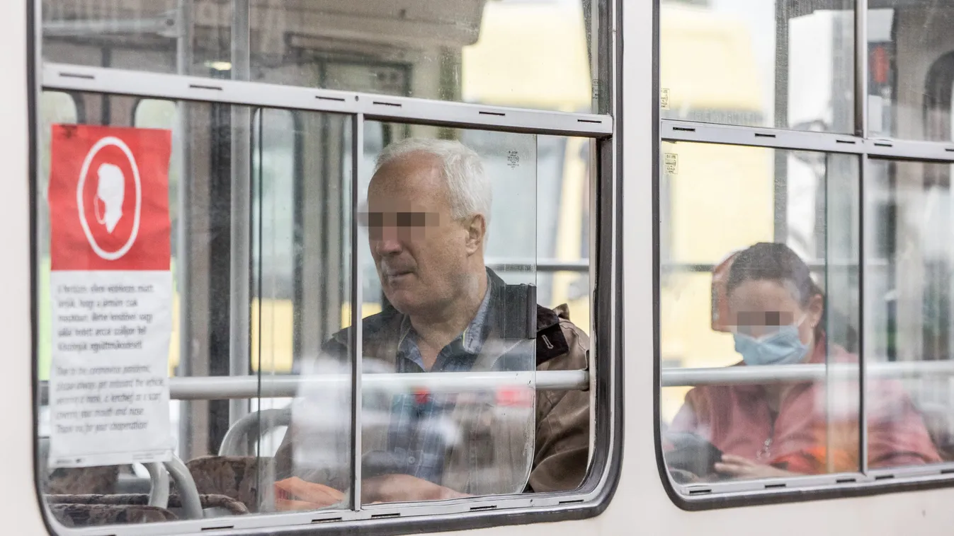 Veszélyes játék! A maszkviselés ellen kampányolnak