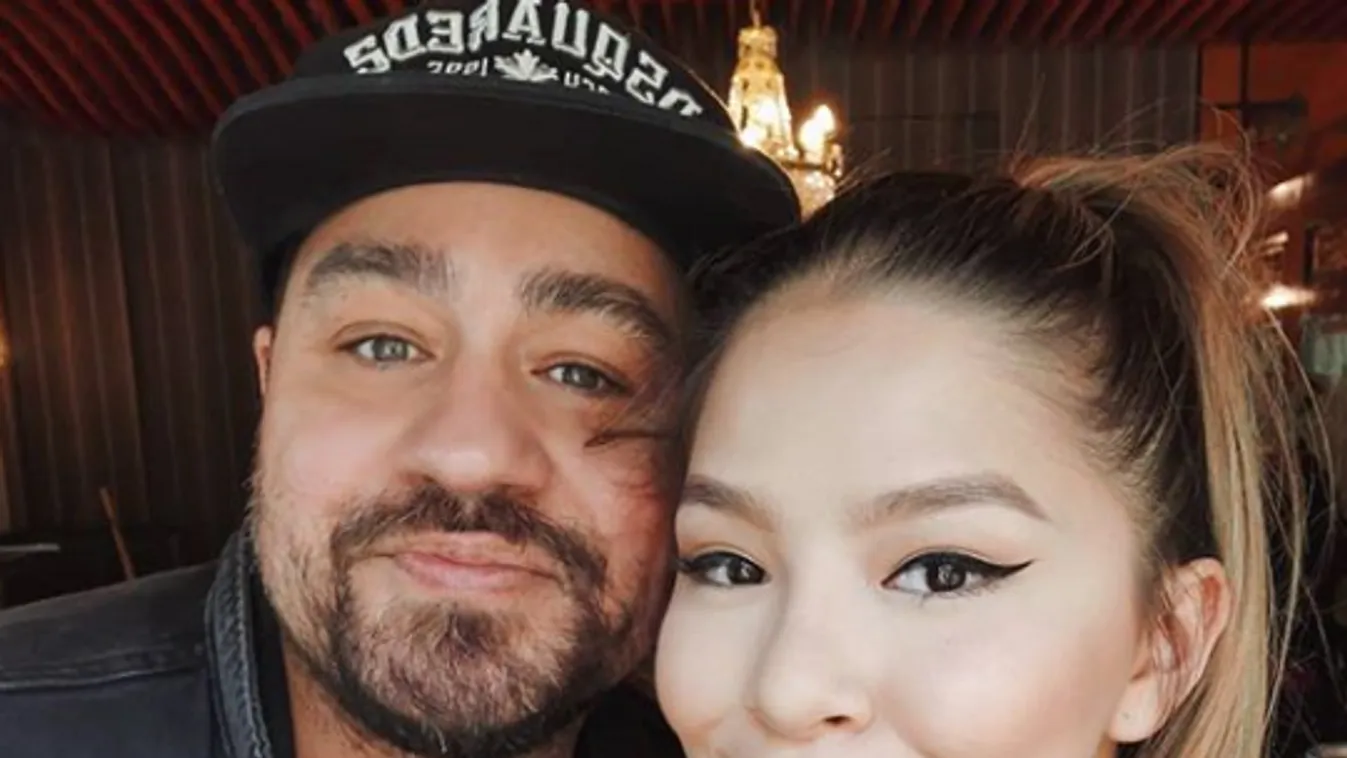 A nászútról már hárman térhetnek haza Caramelék