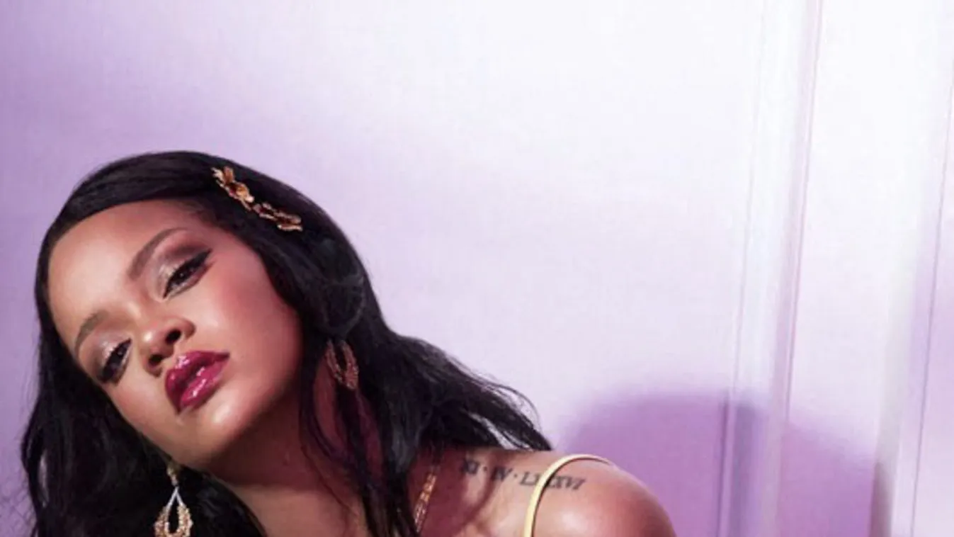 Rihanna indokolatlanul dögös ruhában végzi a házimunkát - Fotók