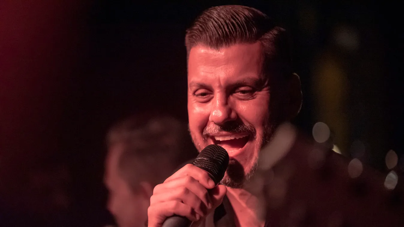 Kökény Attila nem bánkódik: Szülinapokon is zenél