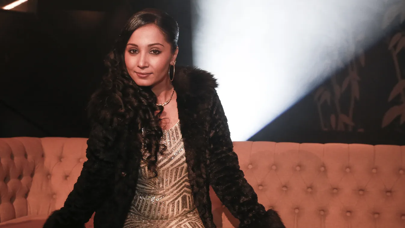 Sírva fakadt egy beteg kislány Nótár Mary miatt: Levideózták a történteket