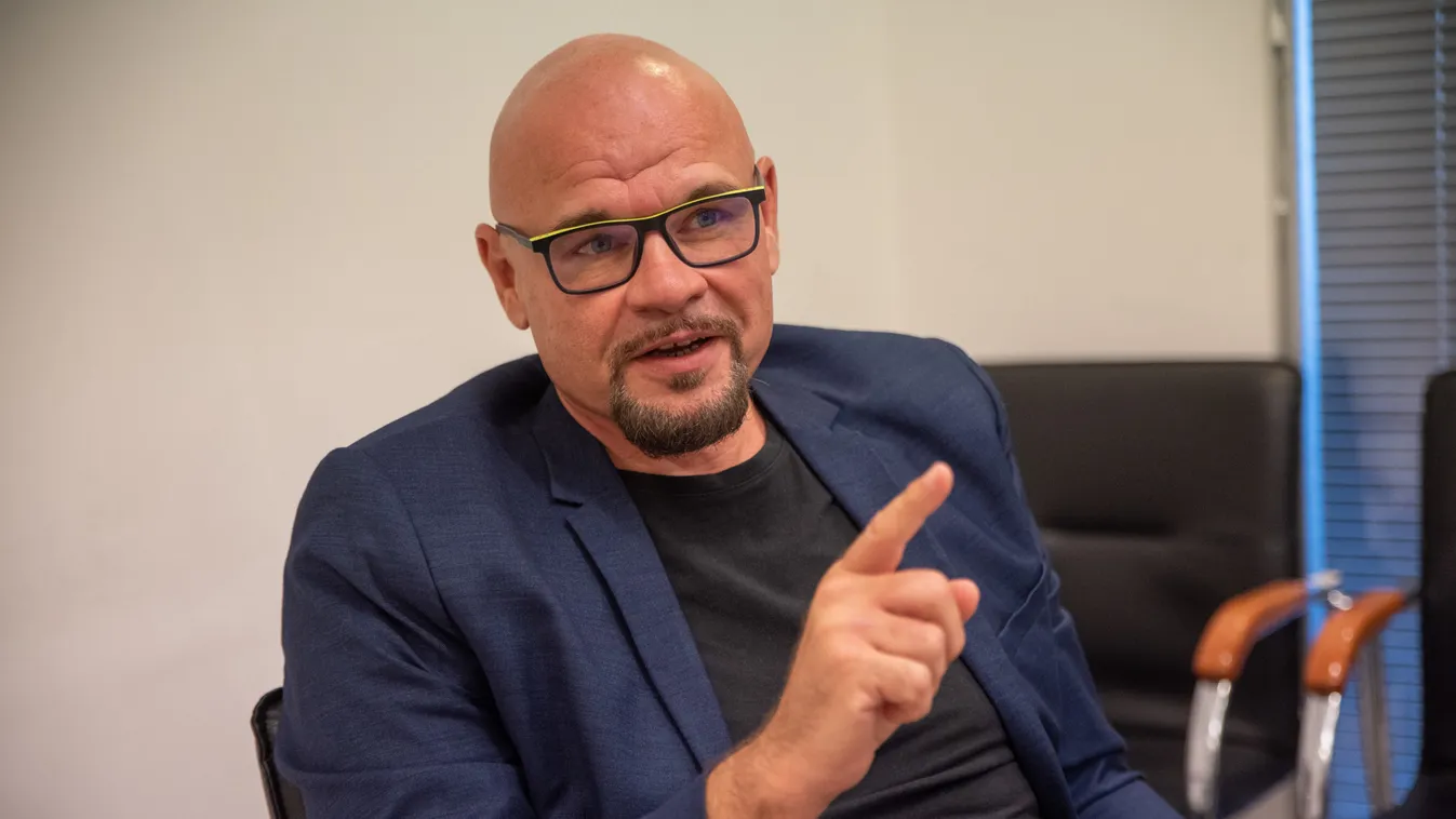 Koronavírus: sokan drukkolnak a magyar orvosnak