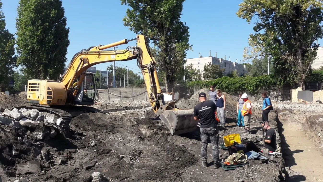 Hősi halott magyar katonák maradványait exhumálták Budapesten