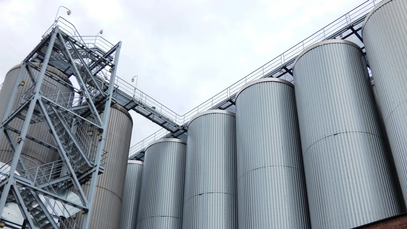 Brutális baleset, több méter magasan halt szörnyet egy munkás