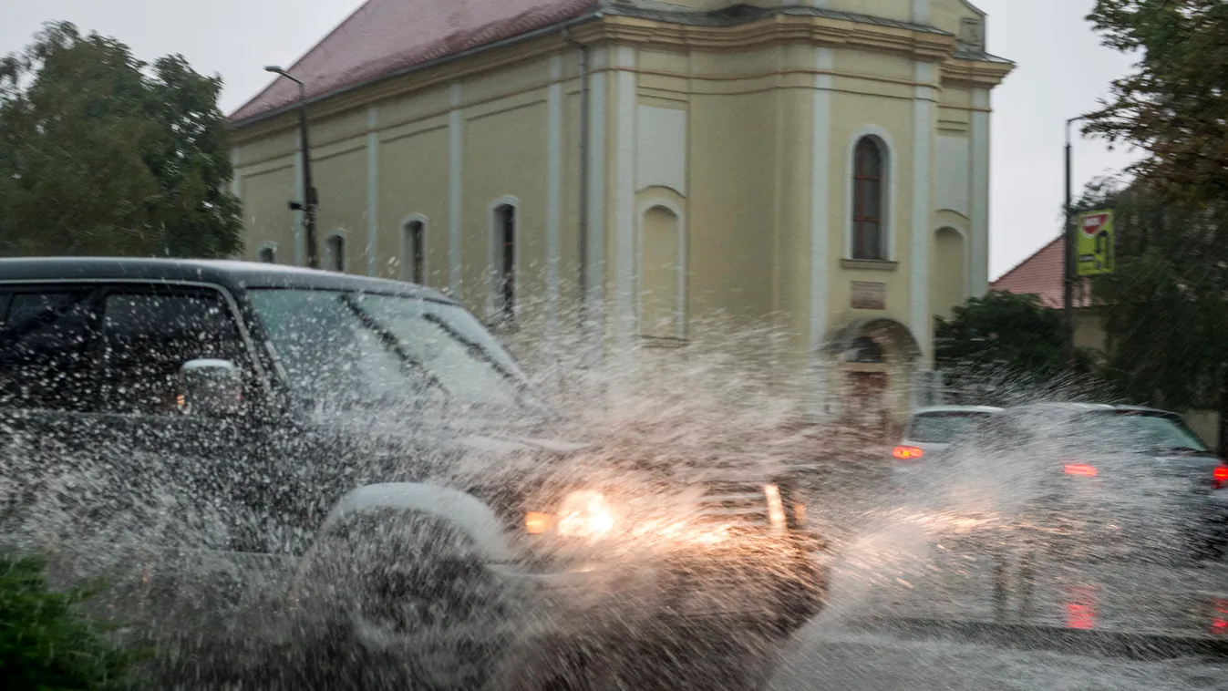 Ebben nem lesz köszönet: felhőszakadásra kiadták a riasztás