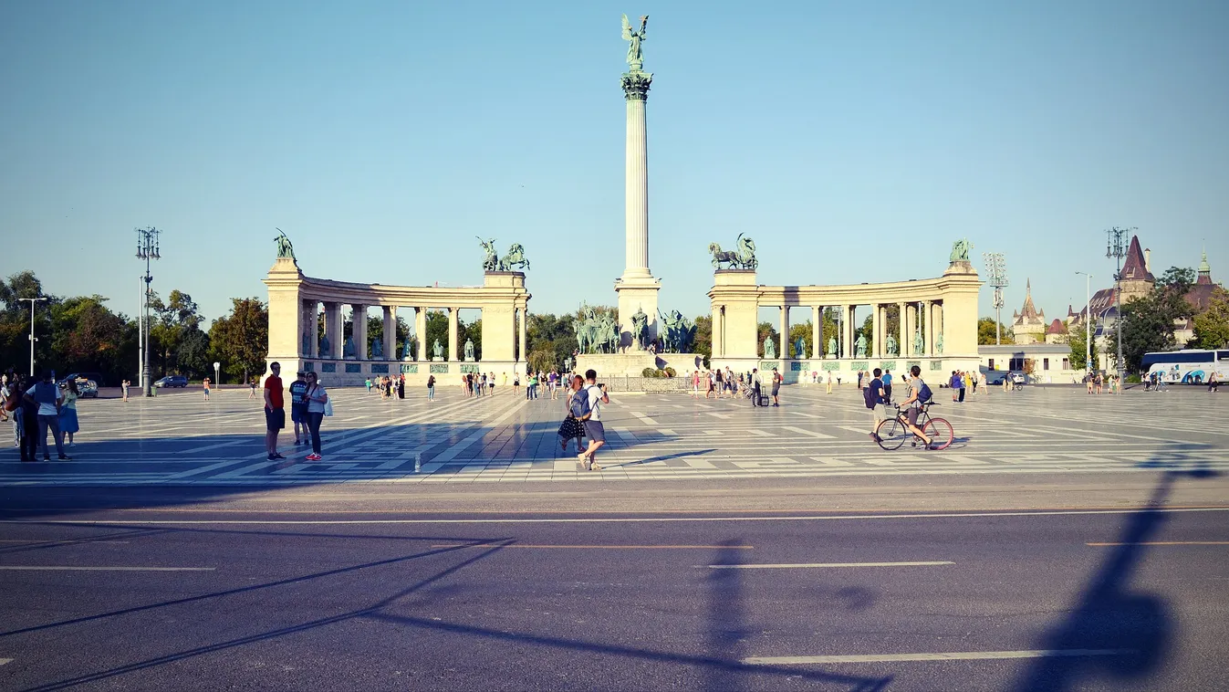 300 ezerrel többen nyaraltak itthon júliusban, mint tavaly