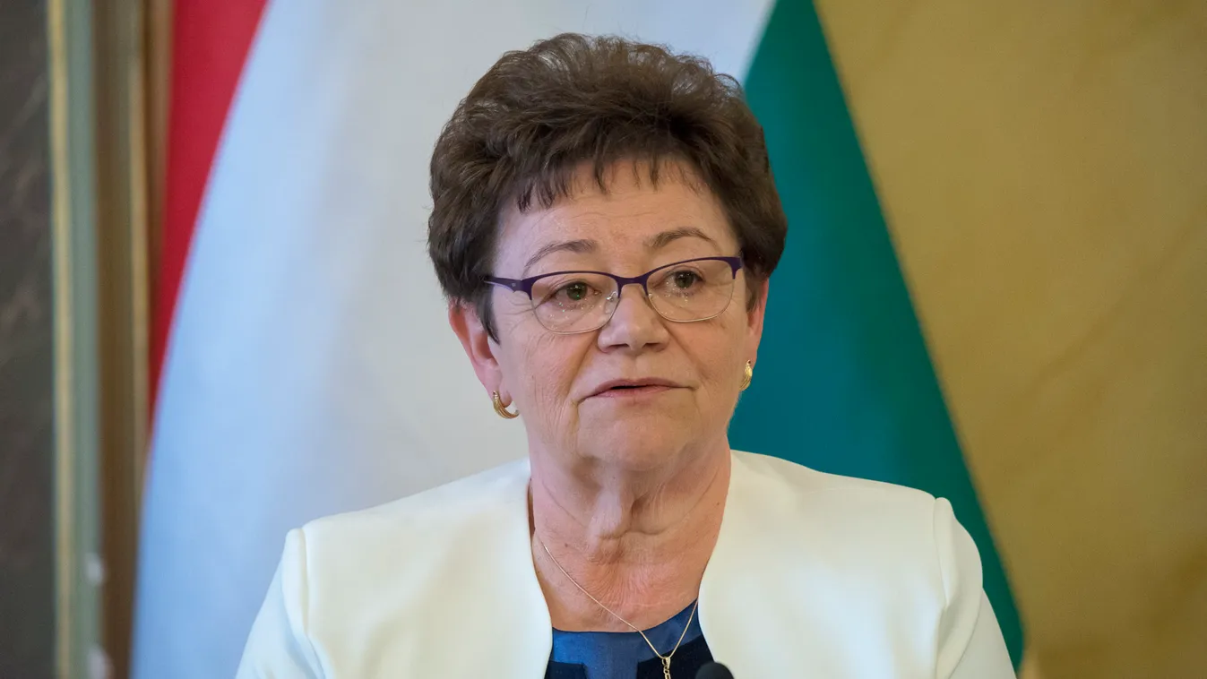 Államalapító Szent István-emlékérmet kapott Müller Cecília