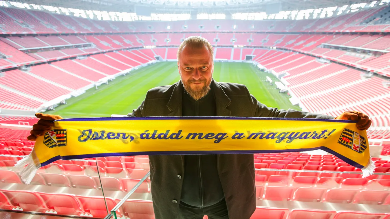 Szívszorító vallomás: Elhunyt kisfiáról beszélt a magyar énekes