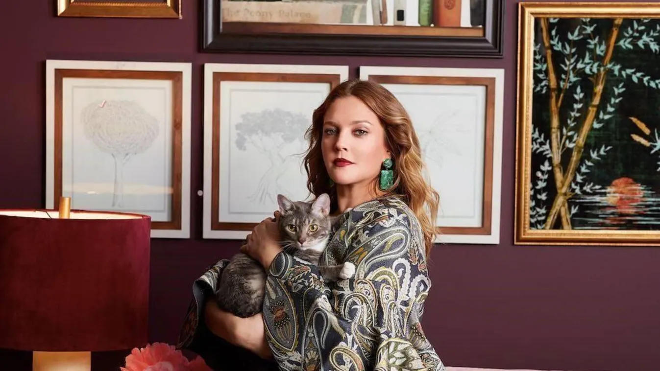 Mi történt? Teljesen eltorzult a kétgyermekes sztáranyuka arca - Videó