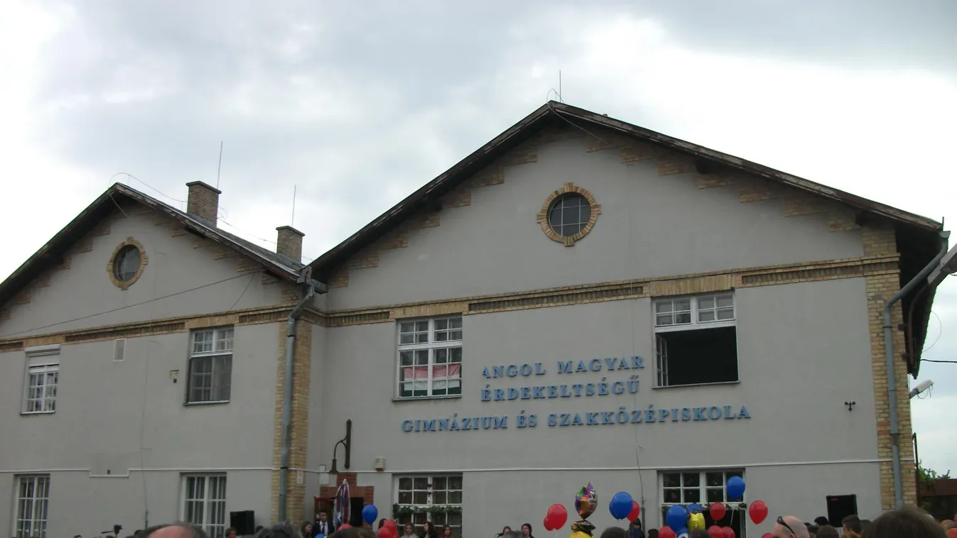 Cáfolja a minisztérium, hogy nem kapott támogatást a bezáró gödöllői gimnázium