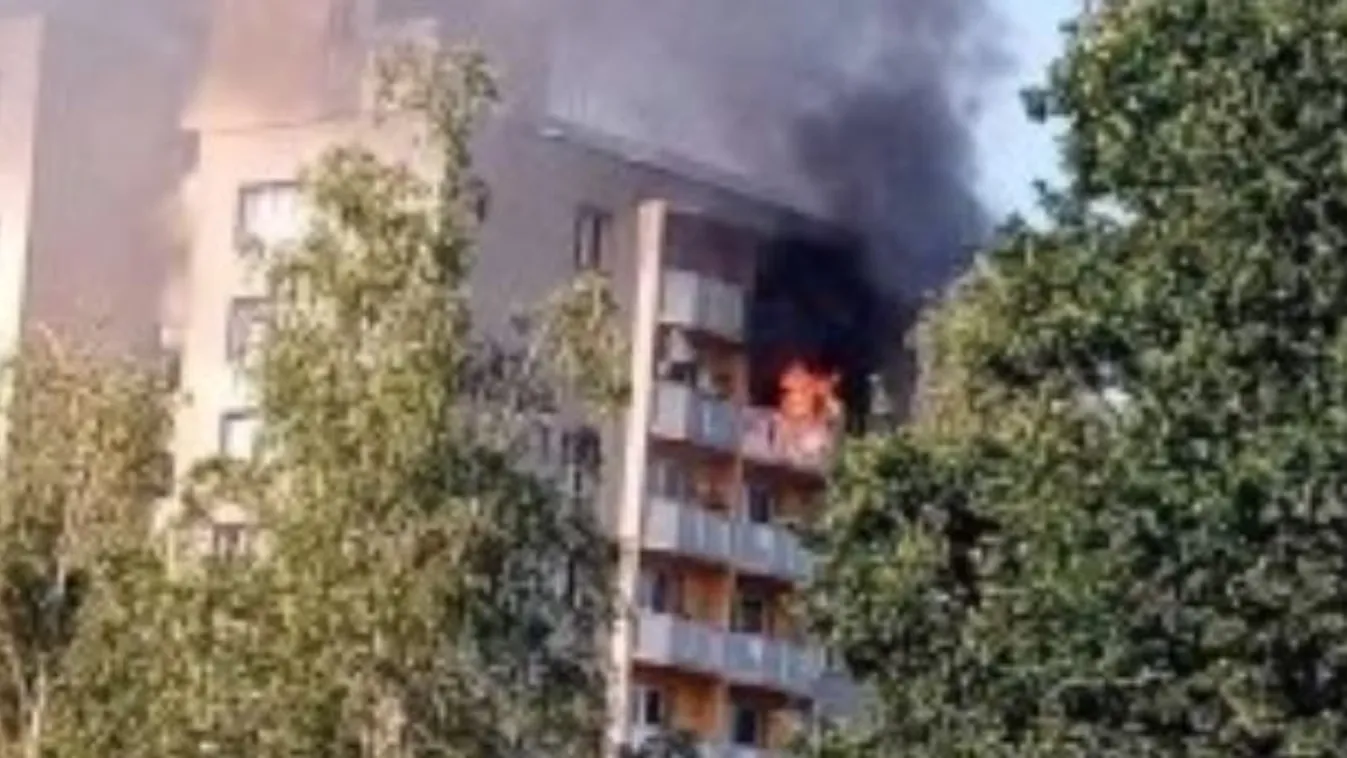 Tűz ütött ki egy 13 emeletes házban: többen kivetették magukat az ablakon