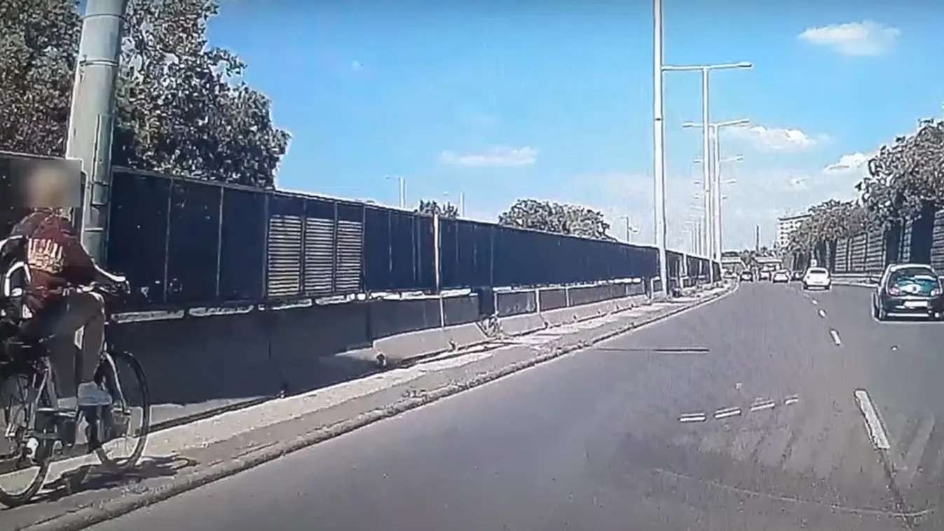 Hátborzongató videó: az M3 belső sávjának útpadkáján biciklizett egy nő