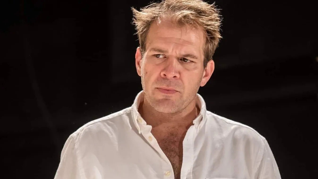 Ezért ment külföldre Schell Judit? Ezzel a fiatal színésznővel bukott le gyerekei apja - Fotók