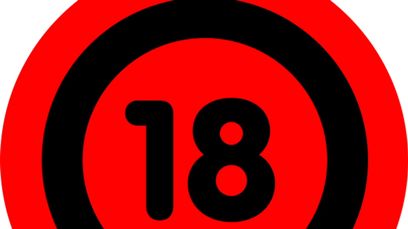 Hatalmas hal cuppant a dögös csaj fenekére, mindenhol folyt a vér - Videó