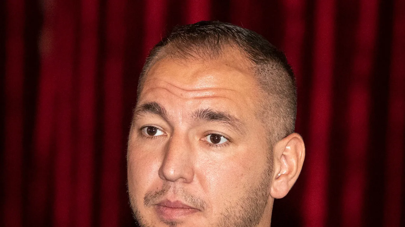 Curtis ismét üzent a volt kedvesének: ezt kívánta Krisztikének