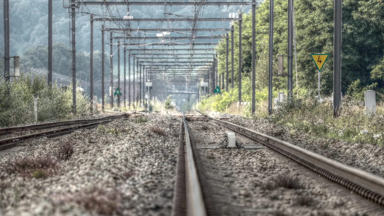 Szívszorító: Ezt az SMS-t küldte halála előtt az édesanyjának a 15 éves kamaszlány