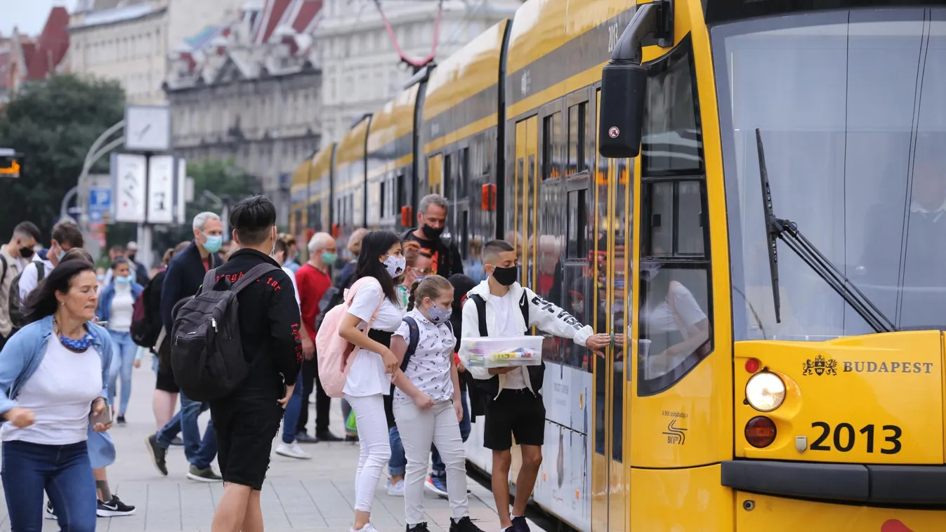 Brutális baleset a József körúton: megbénult a forgalom Budapesten