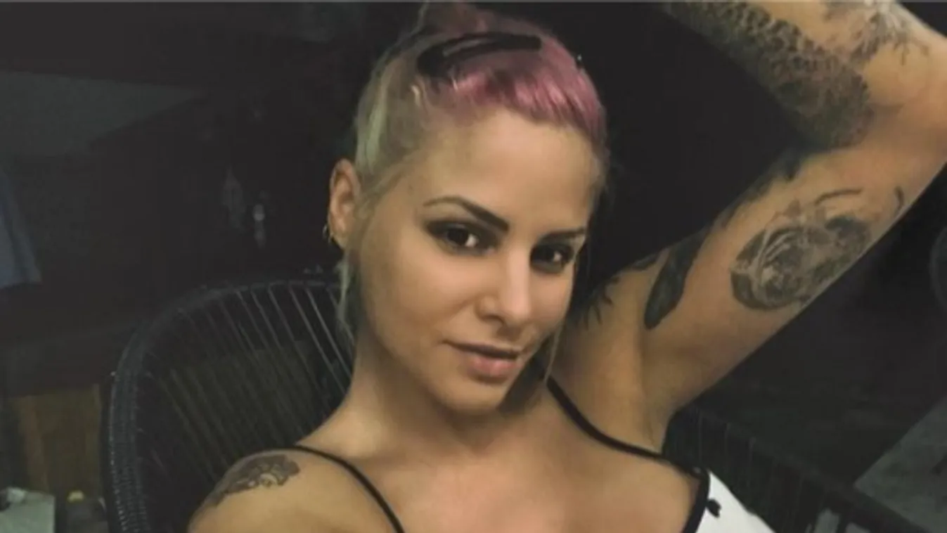 Őrületesen dögös: Szexi fotókon a magyar bombázó