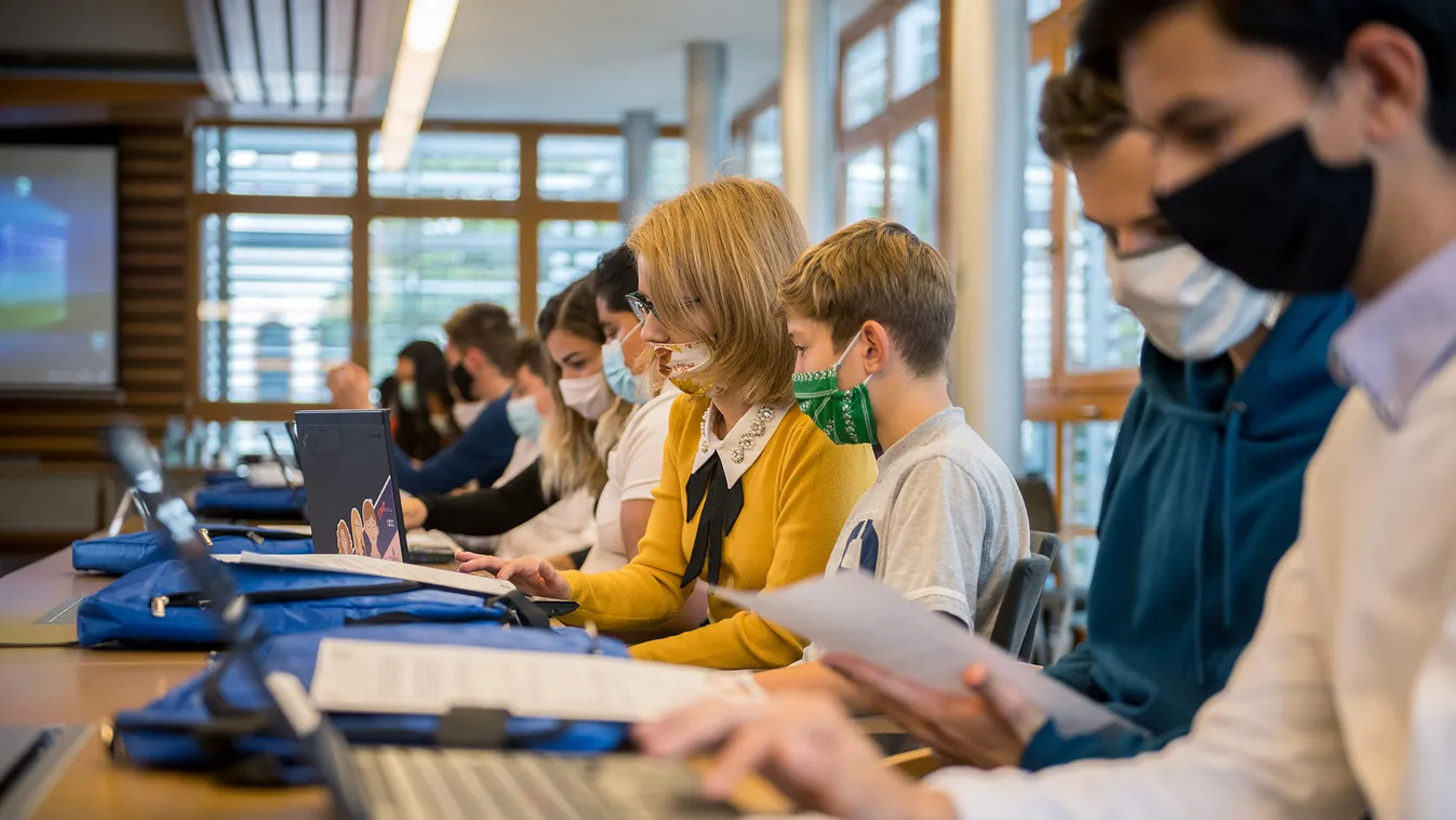 Megható: 95 kistelepülésen élő tehetséges diáknak tágulhat ki a világ