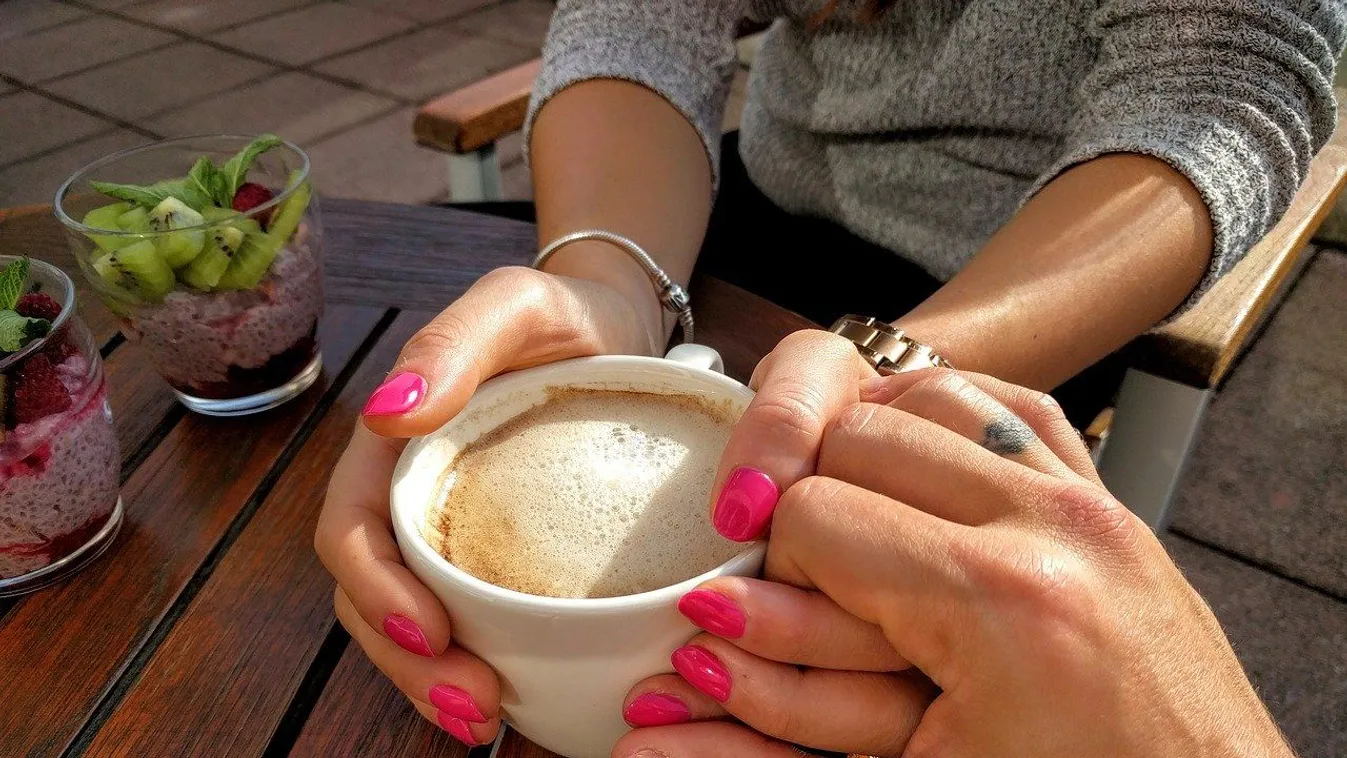 Kollégáddal randizol? Erre figyelj, hogy megmaradjon az állásod!