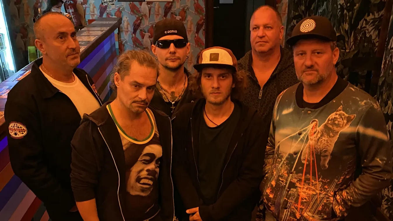 Újra összeáll az UP!