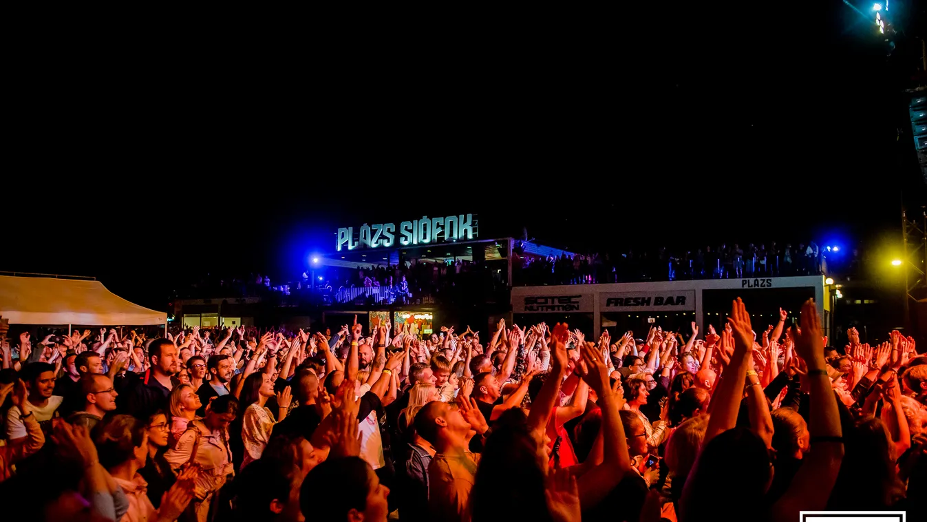 Mivel későn kezdődött, későn is fejezi be a nyarat a Plázs