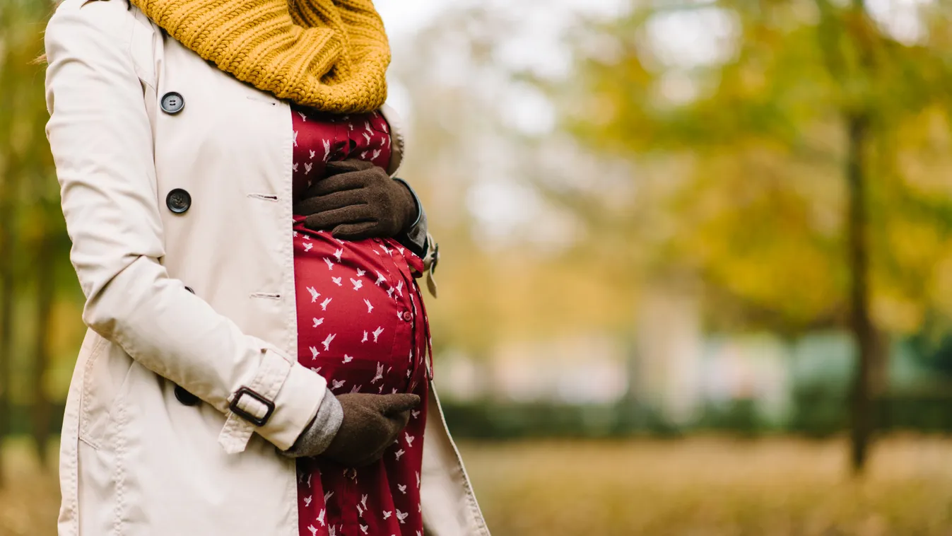 Koronavírus: ezek a veszélyek fenyegetik a fertőzött kismamákat