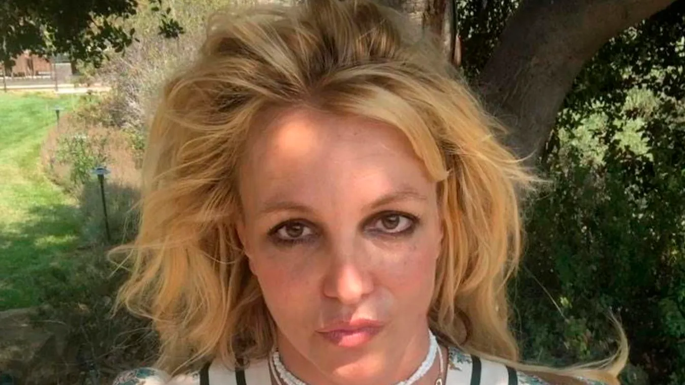 Ez már a vég: Britney kéjesnek szánt vonaglásánál ma már nem lesz kínosabb - Videó