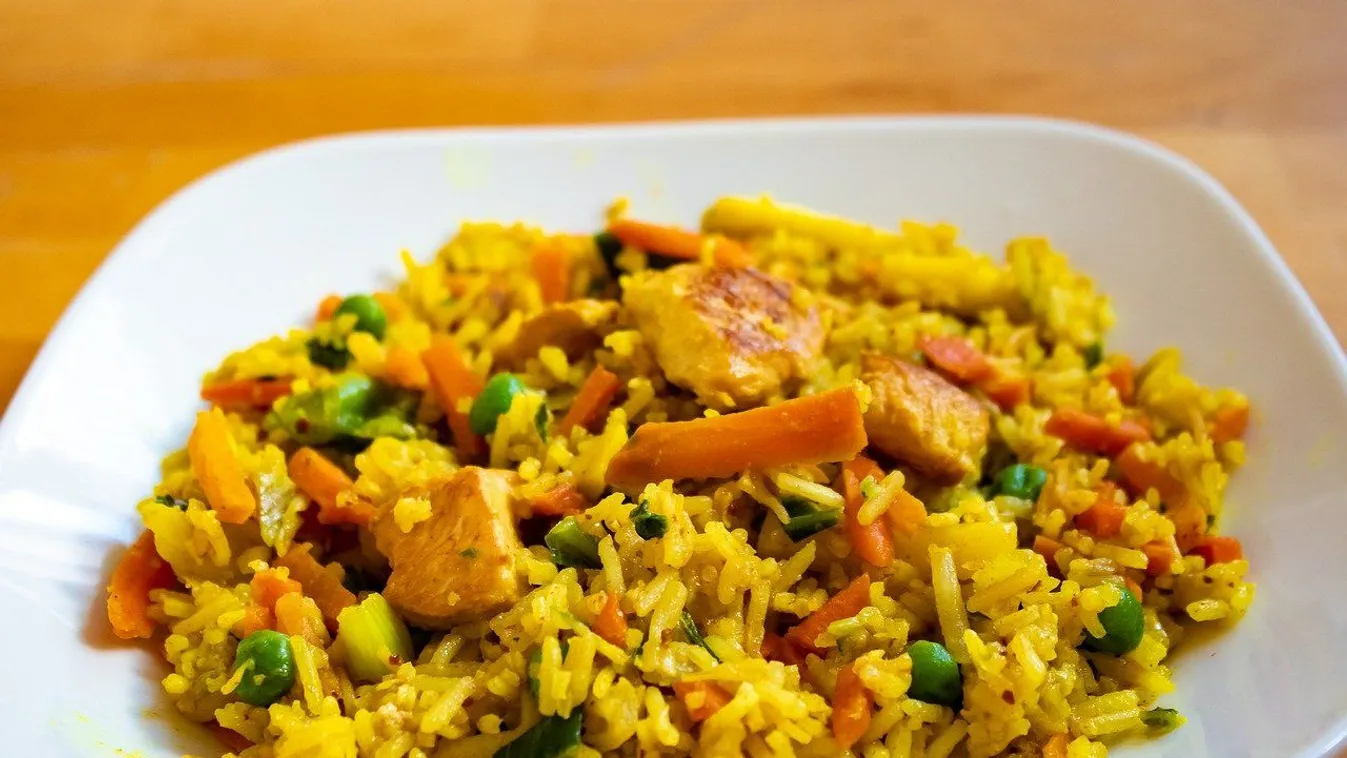 Szuper trükk a rizsfőzéshez: így lesz tökéletes a végeredmény