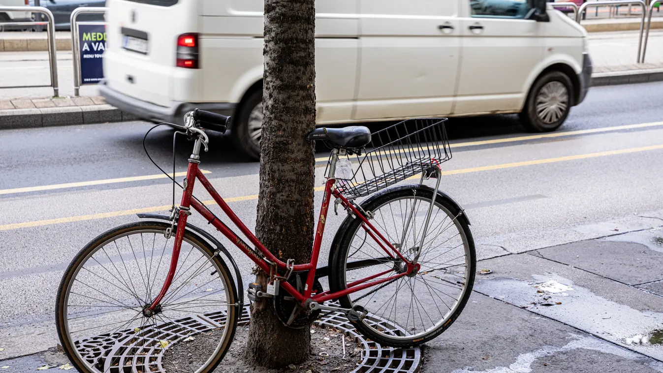 Káosz a fővárosban: több a kerékpárút, mint a biciklitároló