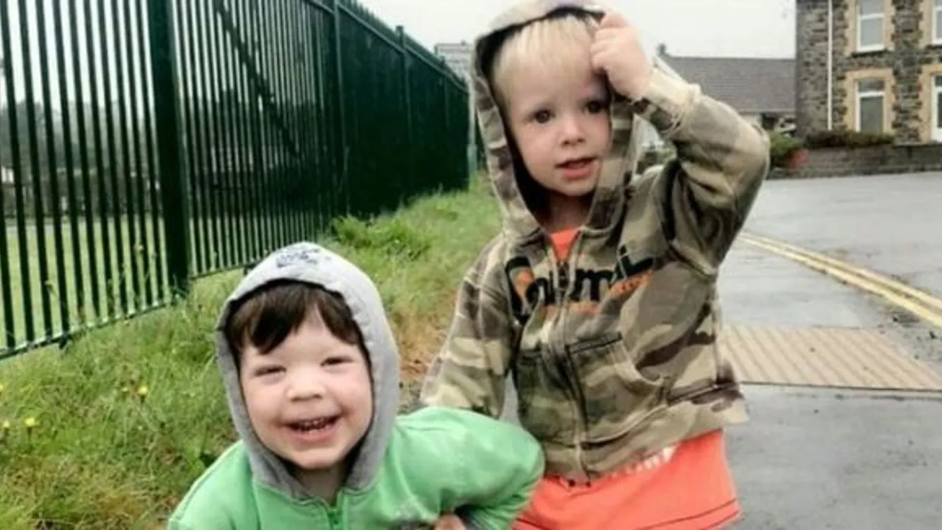 Felfoghatatlan fájdalom: "azt hittem, mindkét fiam sikerült megmentenem, de csak az egyikük kezét fogtam"