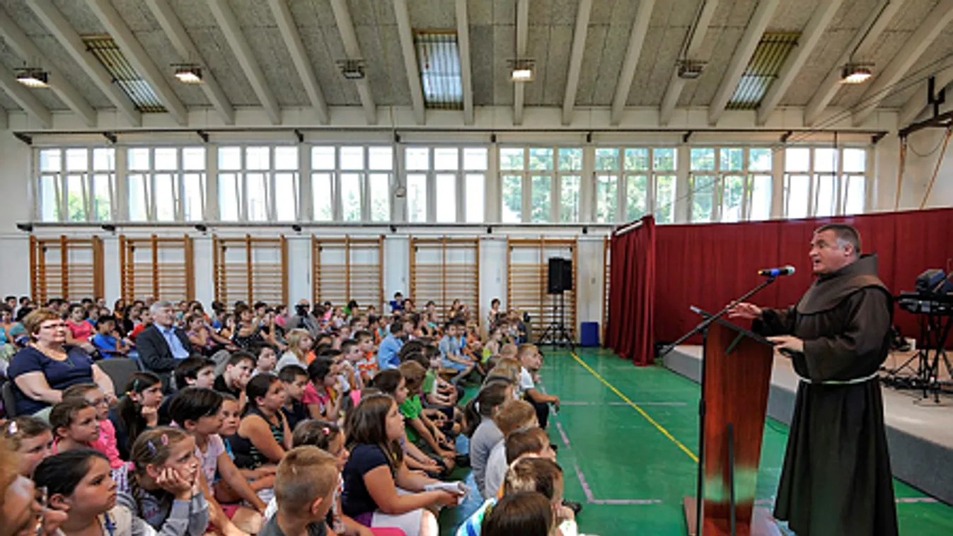Böjte atya gyermekei is csatlakoznak a covid elleni imalánchoz