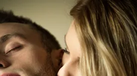 Nem csak a férfiak gondolnak állandóan arra: 5 bődületes tévhit a szexről